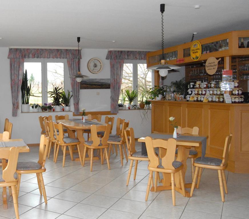 Gaestehaus Kleine Kalmit Λαντάου Εξωτερικό φωτογραφία